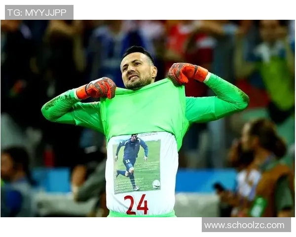 踢得最重的足球明星揭秘他们的力量与技巧背后的故事与成就